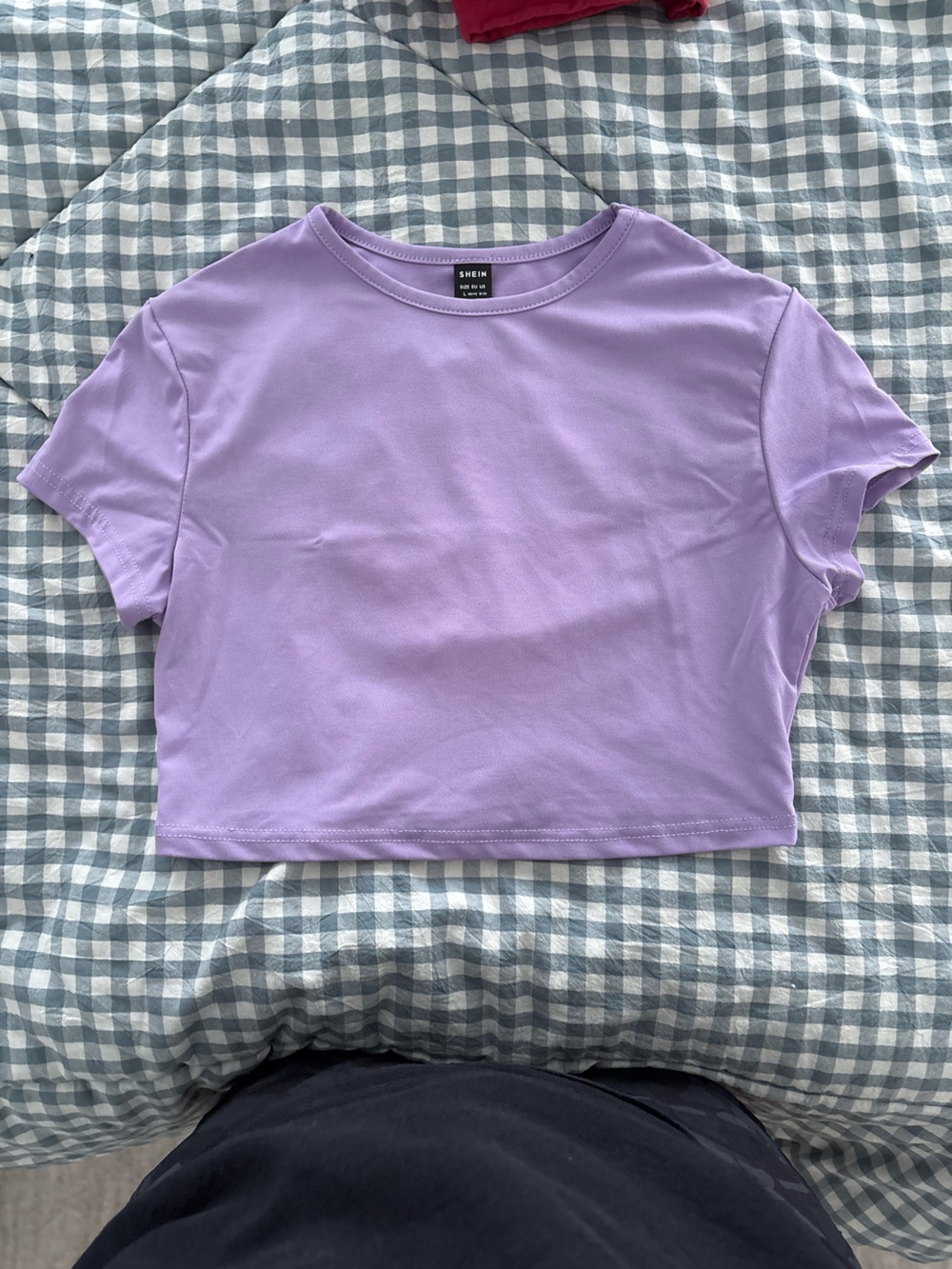 SHEIN Lavender Cropped Tee